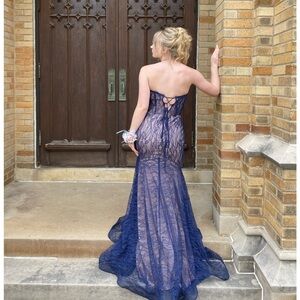 Meet your Posher, Laiklyn